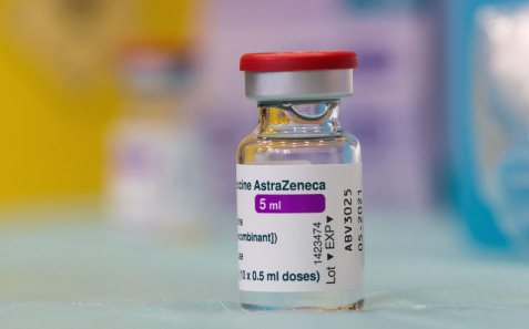 Vijne sot ne Shqiperi: Disa vende e kane ndaluar, cfare duhet te dime per vaksinen AstraZeneca